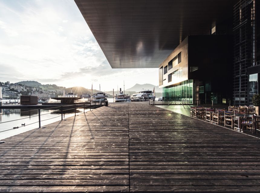 Lucerne: Guided Walking Tour with an Official Guide - Chapel Bridge and the octagonal water tower: Lucerne’s must-see core