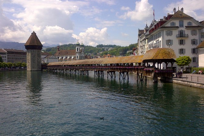 Lucerne Half-Day Small Group Walking Tour incl. Lake Cruise - Chapel Bridge to Spreuer Bridge: Lucerne’s Reuss crossings in plain view
