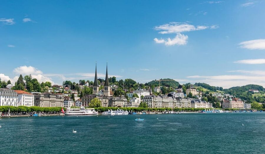 Lucerne: Interlaken & Grindelwald Exclusive Private Day Tour - Tips to Make the Most of a 10 Hour Alps Day