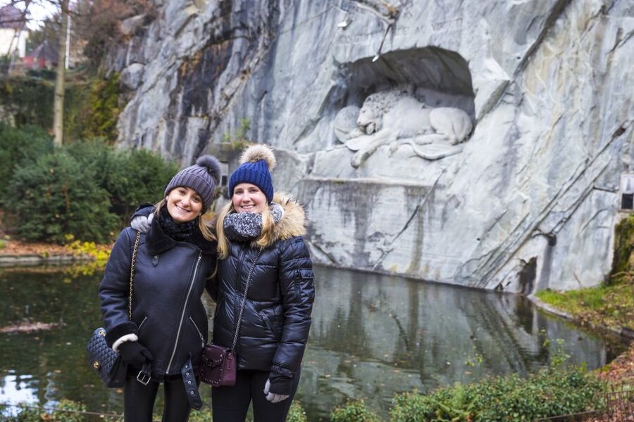 Lucerne: Photography Walking Tour - Old Town streets, frescoes, and the KKL by Jean Nouvel