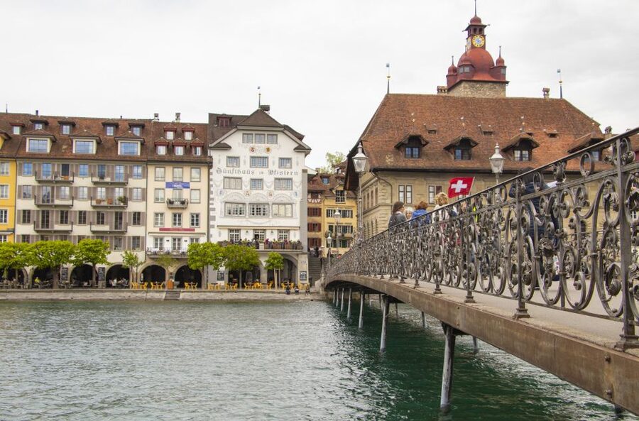 Lucerne: Private Exclusive History Tour with a Local Expert - Lucerne’s historic core is made for a private history walk