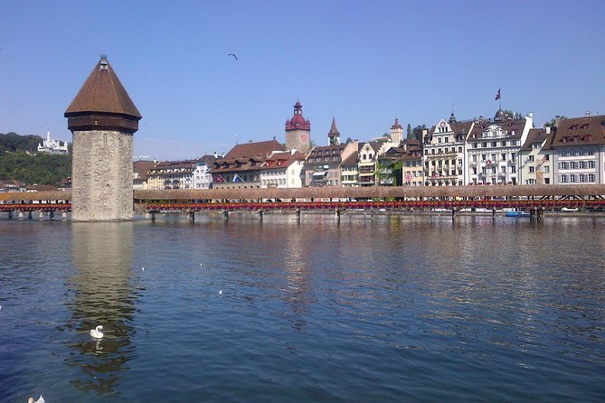 Lucerne small group walking tour and Lake Cruise from Zürich - Mühlenplatz: the biggest historic square and the wooden house look