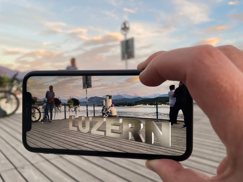 Lucerne: Smartphone walking tour - cool Lucerne old town - Great Viewpoints, and How to Time Your Stops