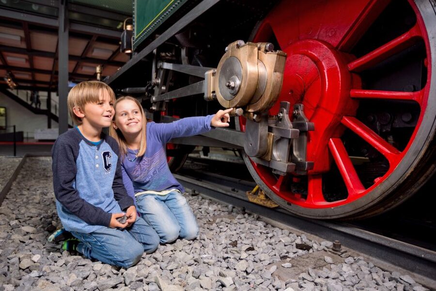 Lucerne: Swiss Museum of Transport Full Day Pass - Filmtheatre daily screenings you can plan around