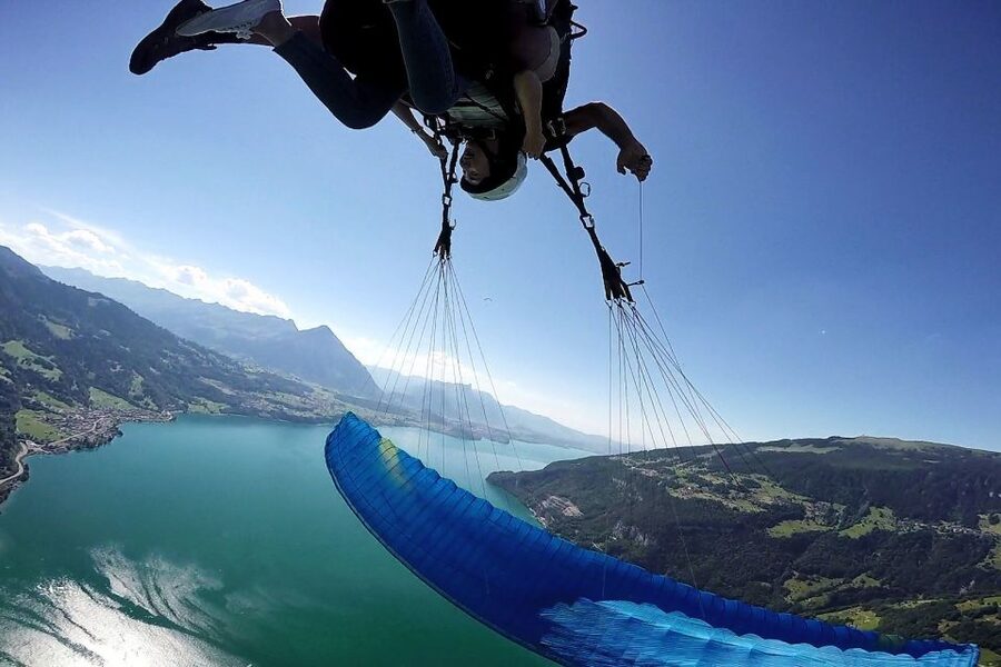Paragliding Tandem Flight in Interlaken - SHV Pilots, Safety Rhythm, and Comfort for First-Timers