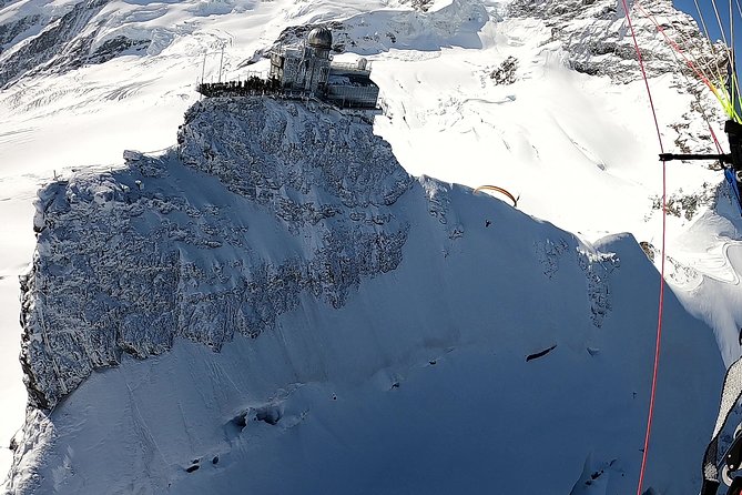 Paragliding Tandem in Switzerland - From Setup to Takeoff: What the Moment Feels Like