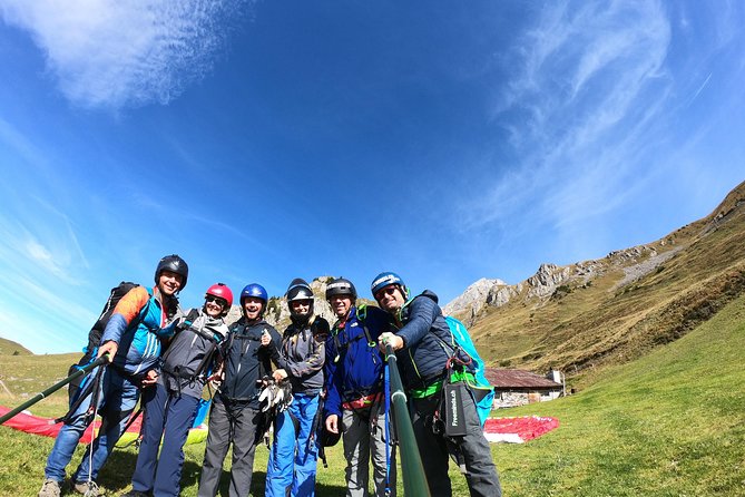 Paragliding Tandemflight Lucerne - Engelberg - Brunni-Bahnen Engelberg and the Cablecar to Your Takeoff