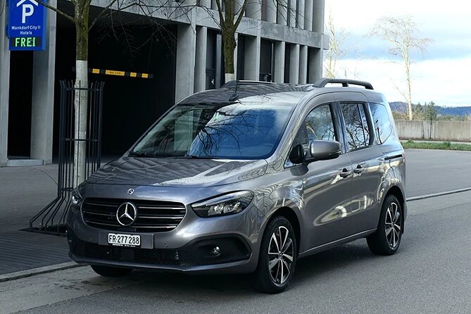 Private Arrival Transfer: from Zurich Airport to Lauterbrunnen - What You Actually Get in the Car