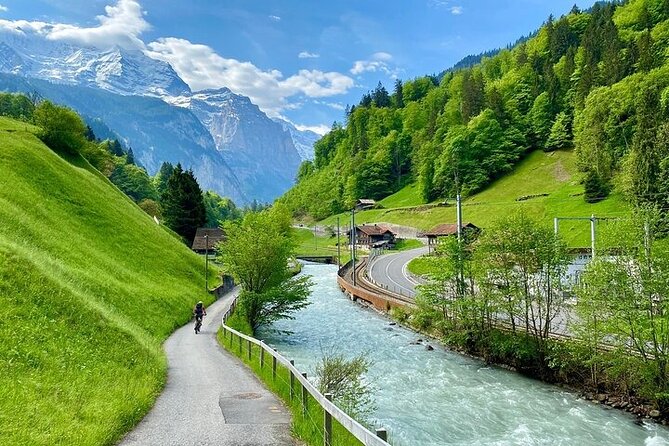Private Day Tour to Lauterbrunnen Interlaken Murren from Lucerne - Grindelwald or Iseltwald: choosing between mountain town energy and lakeside calm
