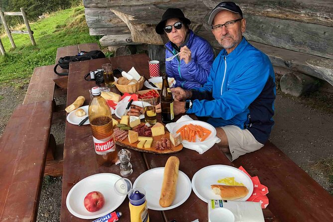 Private Guided Hike on Mt. Rigi with Farm Visit and BBQ - Farm Visit and BBQ: Roaming Cows and Real Countryside Timing