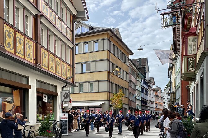 Private Guided Swiss Alps Day Trip from Zurich with Hotel Pick-Up - Who Should Book and What to Bring