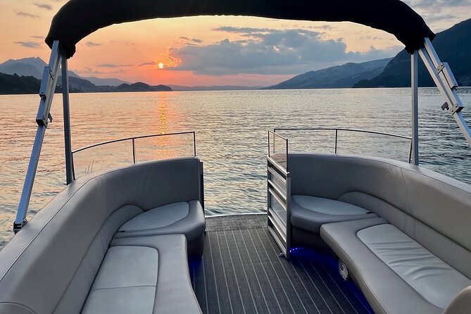 Private Sightseeing Boat Trip on Lake Thun, Interlaken - Schloss Spiez stop: castle sights plus easy lake time