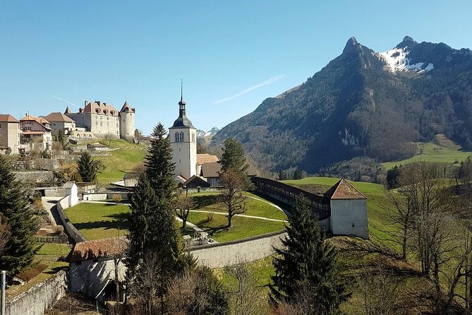 Private Swiss Cheese and Chocolate Tour from Interlaken - Your full-day plan, starting with pickup at 8.30 am