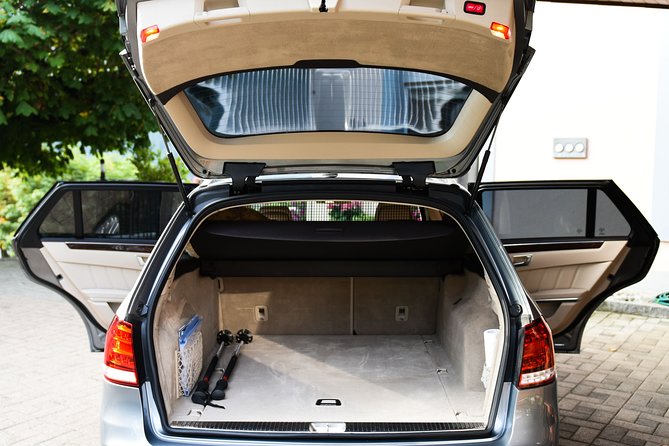Private transfer from Zurich City to Zurich Airport - Arrival at Zurich Airport: Drop-Off Done for Real Life