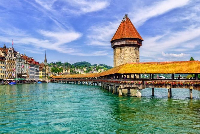 Private Transfer: Lucerne to Zurich Airport ZRH by Business Car - Meet-and-greet: name sign, luggage help, and the back-seat routine