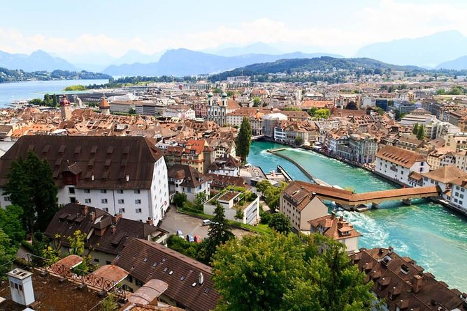Private Transfer: Lucerne to Zurich Airport ZRH by Luxury Van - Luggage Capacity Matters More Than You Want It To
