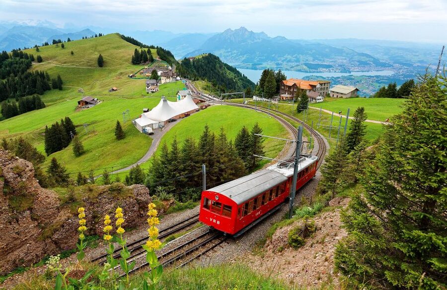 Private Trip From Zurich to Mt. Pilatus Through Lucerne - Price and logistics: when $1,620 per group makes sense