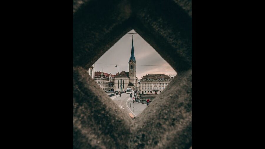 Secret Doors of Zurich Discovery Walk - Zurich’s secret doors are really about access, not spectacle