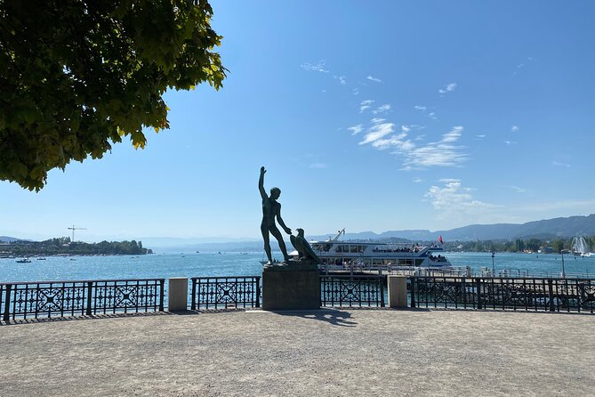 Self-Guided Audio City Tour in Zurich - Fraumünster, Wasserkirche, Zwingli, and the Chagall Decision