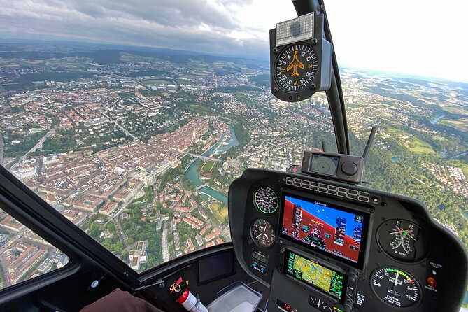Swiss Capital city helicopter sightseeing tour - the ideal flight to see Berne - Where you meet and how the flight fits your day