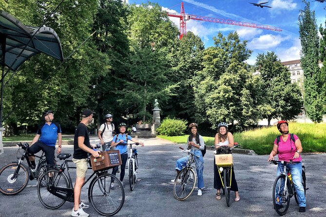 Urban Bike Tour Zurich - Quaibrücke and Rathausbrücke: Bridge Views That Teach You Old Town Structure