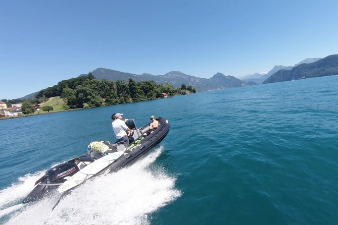 Wakeboarding Lake Zurich - afternoon ! - The best part is the variety, wakeboarding plus tow surfing, kneeboarding, tubing