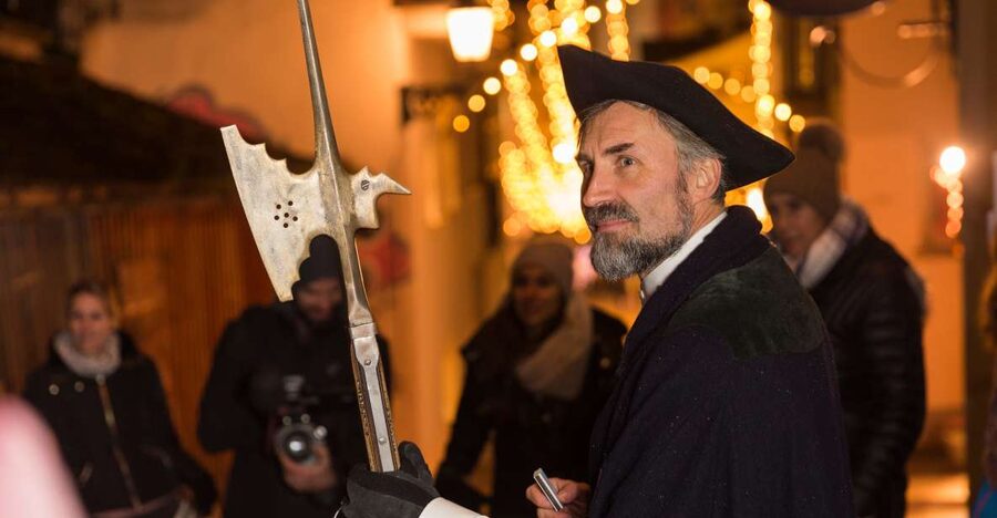 Walking Tour with the Night Watchman - What the night watchman brings to the streets