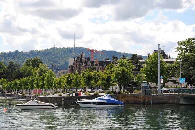 Zurich 360° City Walk Tour Including Hidden Spots - Grossmünster and the Right Bank Walk Through Reformation History