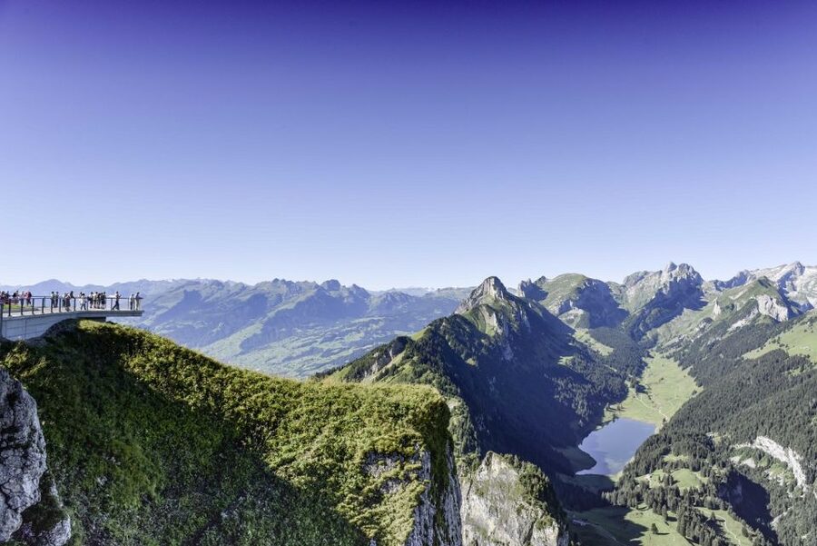 Zurich: Appenzell Day Trip with Farm Visit & Cheese Tasting - Leaving Zurich: Lake Zurich, Rapperswil, and steady scenic momentum