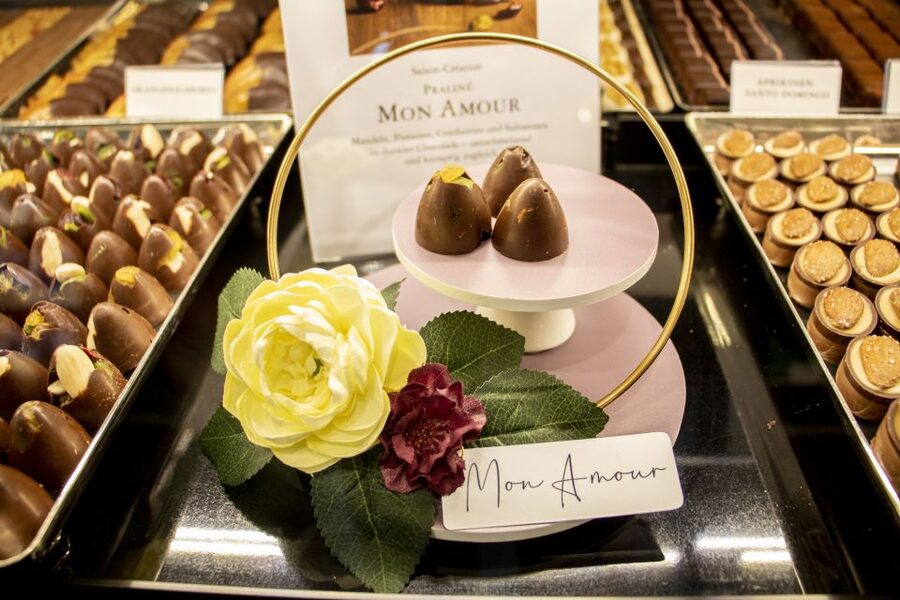 Zurich: Chocolate Tasting and Walking Tour with a Local - Key Things That Make This Chocolate Tour Worth Your Time