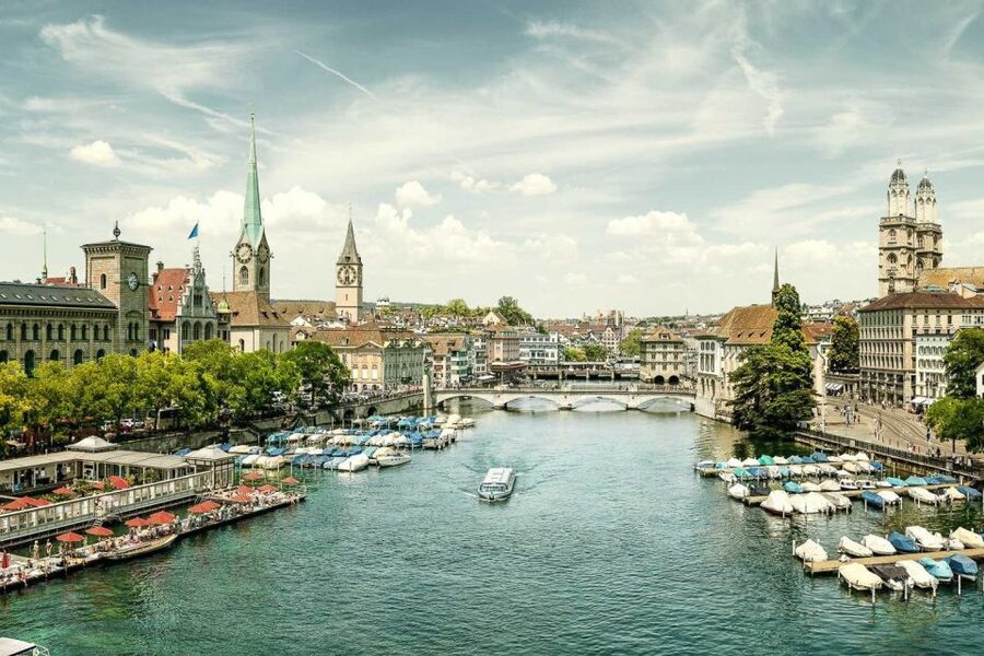 Zurich: City Tour, Cruise, and Lindt Home of Chocolate Visit - Old Town on Foot: Guild Houses, Town Hall, and St. Peter’s Clock Face