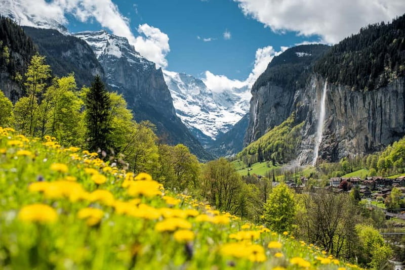 Zurich: Day Trip to Grindelwald, Interlaken & Lauterbrunnen - Grindelwald Glacier Village: Where the Alps Feel Right Next Door