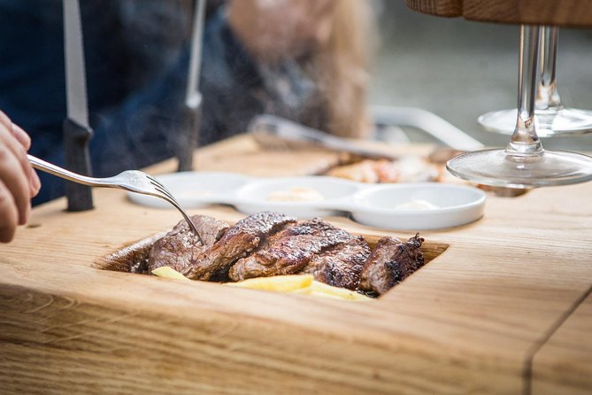 Zürich eTukTuk Tour - Hot Stone BBQ and Wine - Starting in Central Zurich, Then Gliding Down Bahnhofstrasse