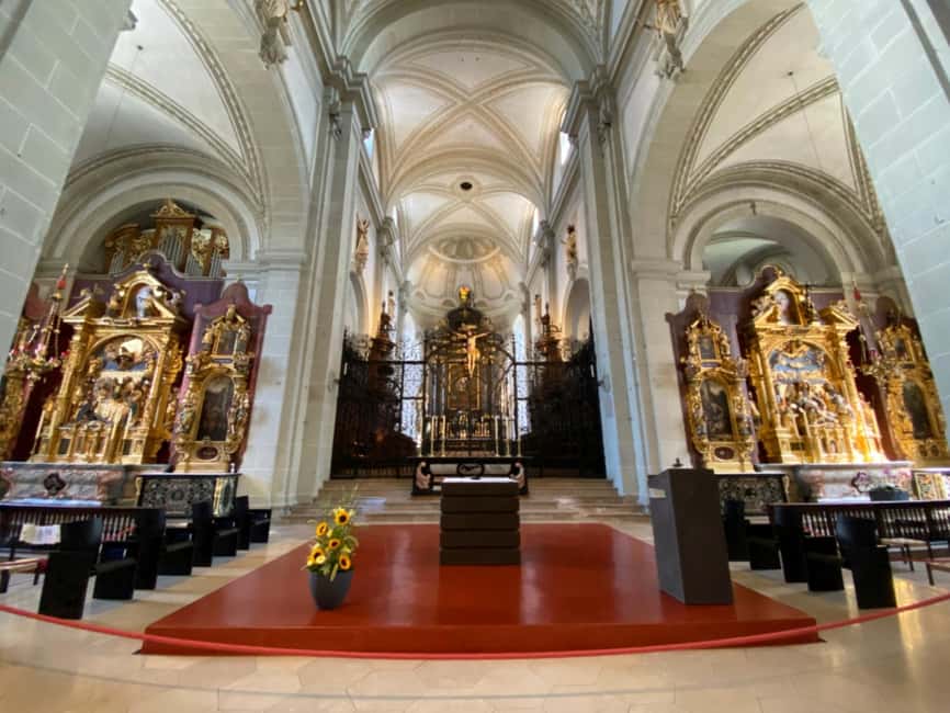 Zurich: Glacier Express's Swiss Alps & Lucerne Private Tour - Lucerne old town on foot: Chapel Bridge and the Lion Monument