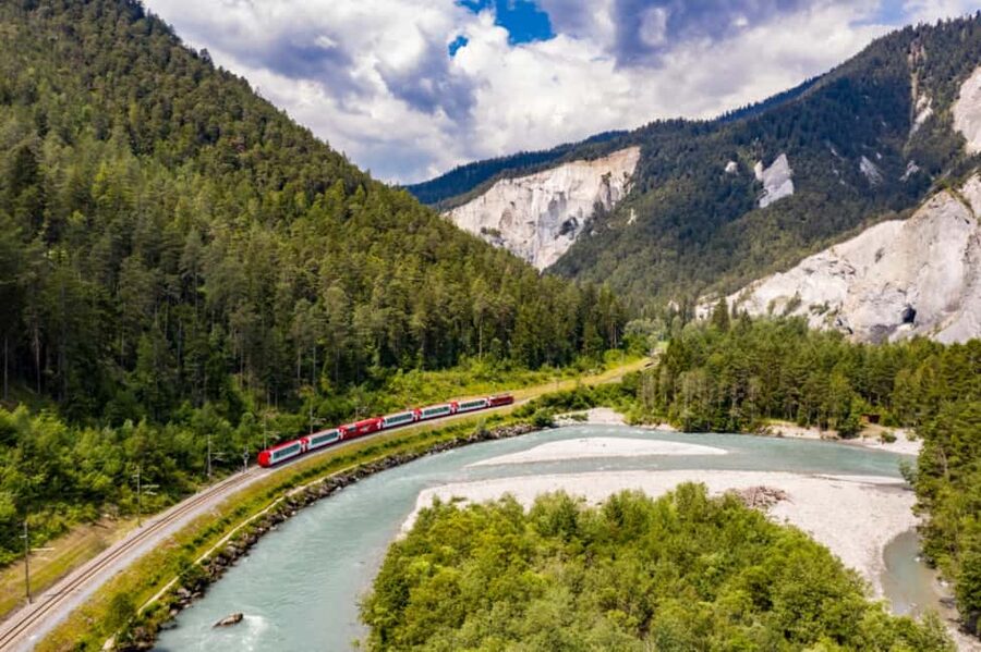Zurich: Glacier Express's Swiss Alps & Lucerne Private Tour - The Glacier Express in first-class style on the Oberalp route
