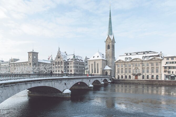 Zurich Highlights City Tour with Optional FIFA Museum Ticket - Lake Zurich Photo Stop and the Views From Zürichberg