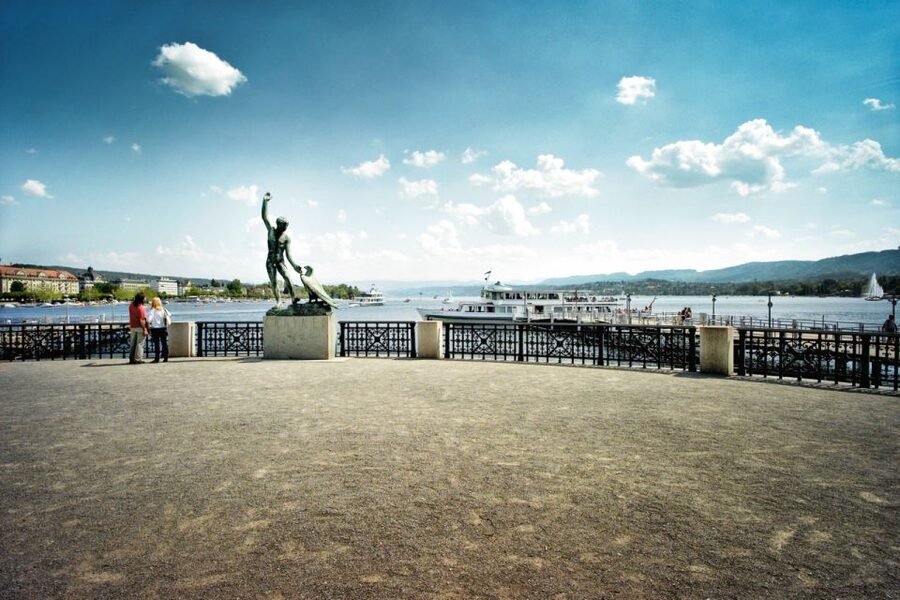 Zurich: Highlights Walking Tour with a Local Guide - What to Bring, and Simple Tips That Improve the Walk