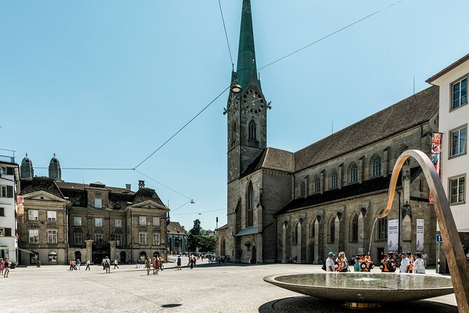 Zurich Highlights with Lake Cruise & Optional FIFA Museum Ticket - Getting Your Bearings at Sihlquai Bus Station