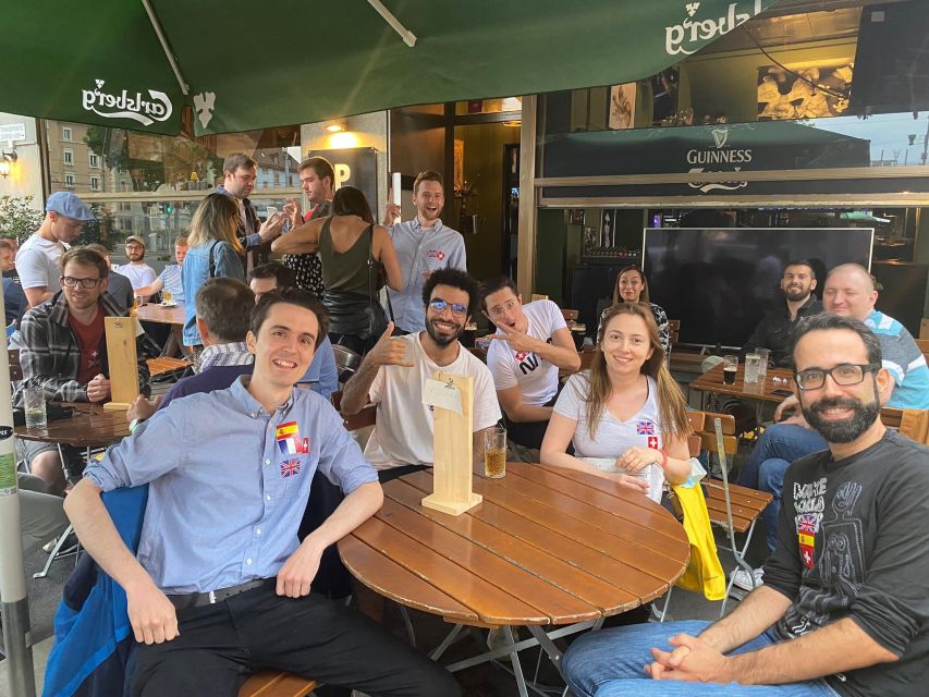 Zurich: Meet new people and enjoy free snacks - How the language flag sticker helps you meet people in Zurich