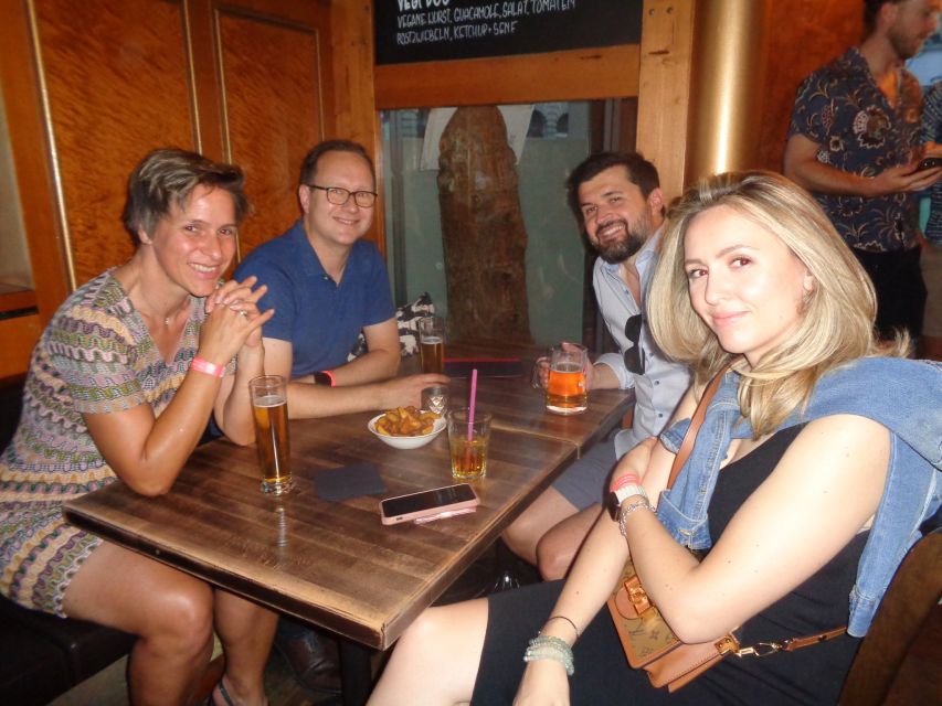 Zurich: Meet new people and enjoy free snacks - Snacks in a chilled local bar: why it feels easier than a formal event
