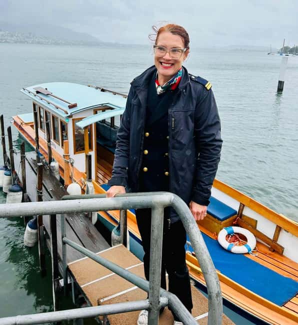 Zurich: Private Guided Boat Tour - Swimming Stop: When the Lake Becomes Part of the Trip