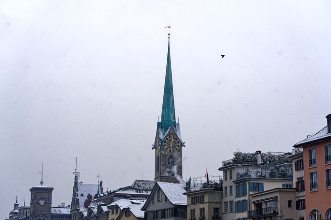 Zurich’s Enchanted Christmas: A Festive Journey - The route, stop by stop: what you will see in each 20-minute segment
