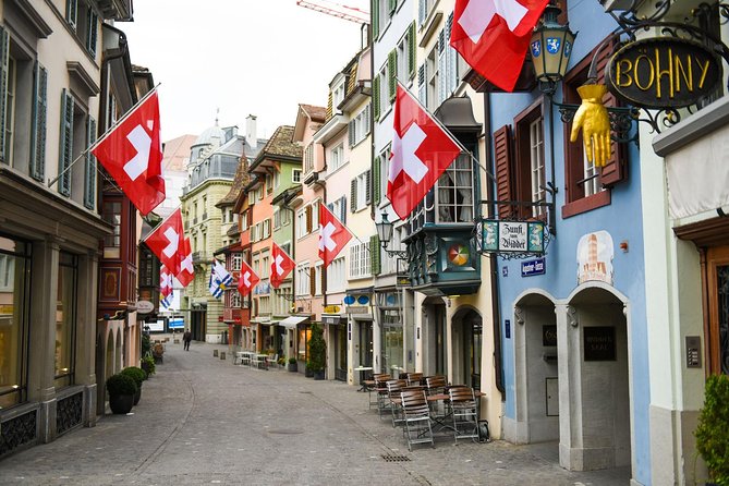 Zurich Sightseeing Private Walking Tour - Fraumünster Church and Marc Chagall’s Stained Glass