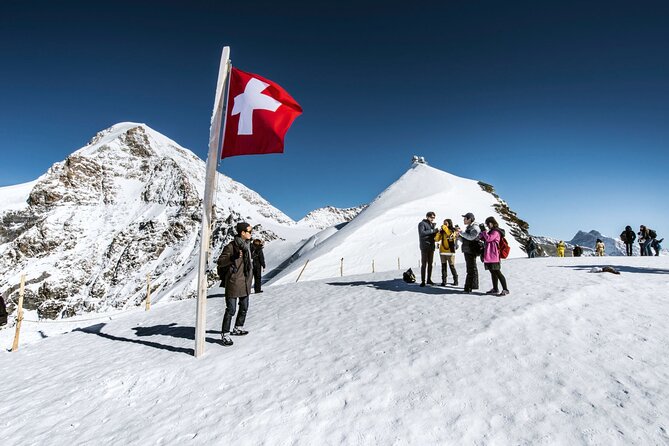 Zurich: Small group tour to Jungfrau, Grindelwald & Interlaken - The semi-guided style: what to expect from the driver-guide and how to stay calm