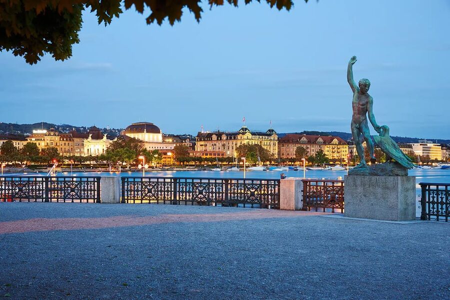Zurich: Stein am Rhein, Rhine Falls & Lake Boat Cruise - Lake Zurich Boat Cruise: The 100 Minute Way to End Strong